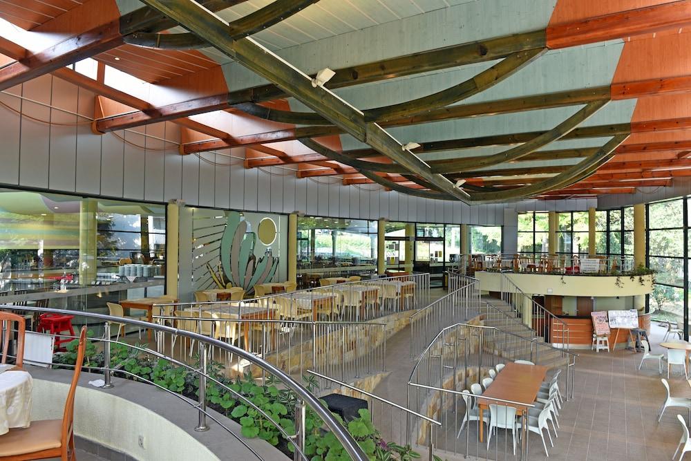 Hotel Magnolia Albena Kültér fotó
